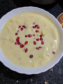 फ्रूट कस्टर्ड (Fruit custard recipe in hindi) रेसिपी मुख्य फोटो