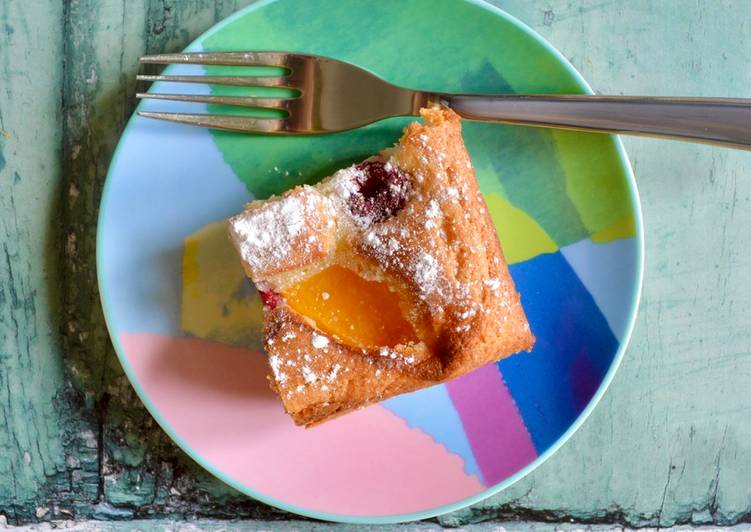 How to Make Super Quick Homemade Peach Melba Cake