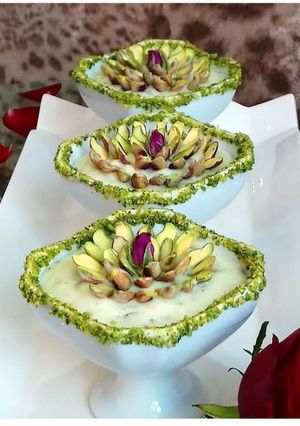 عکسی از دستور فرنی پسته