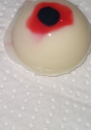 Una foto de Ojos de leche condensada para 🦇