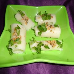 A picture of Semolina Khandvi.