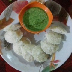 A picture of Farari idli.