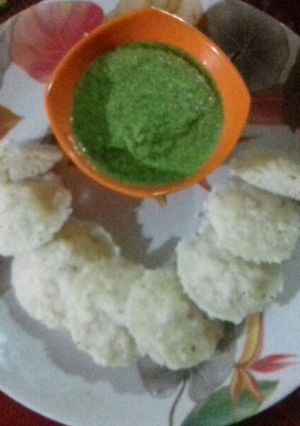 A picture of Farari idli.