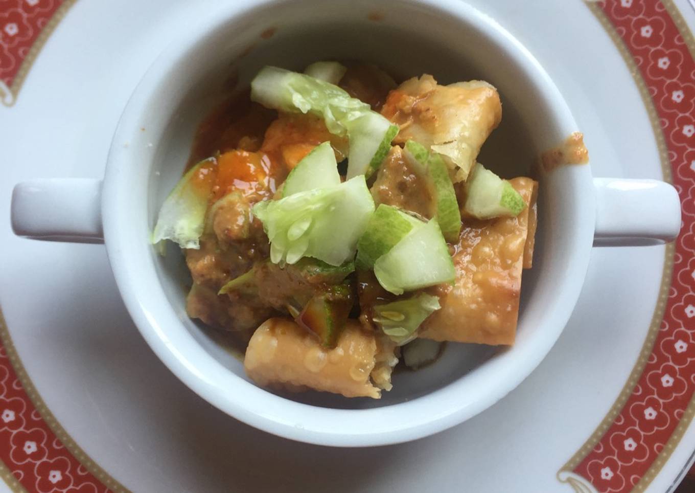 Batagor (baso tahu goreng)