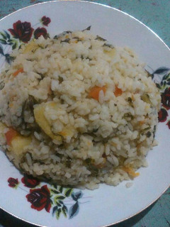 A picture of Rice, potatoes and spinach.