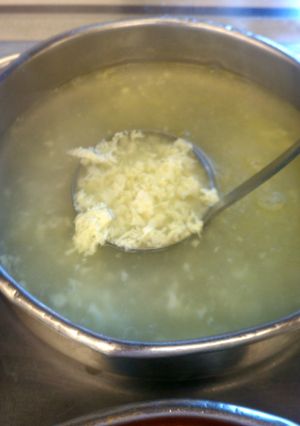 A picture of Egg drop soup.