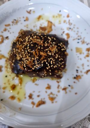 Una foto de Ravioli y canelón de pollo y setas en teriyaki de ginebra