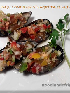 Una foto de Mejillones en escabeche de nueces