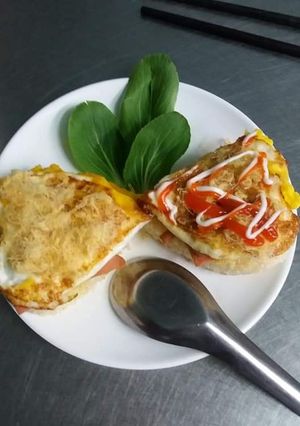 Hình của món Pizza cơm nguội.
