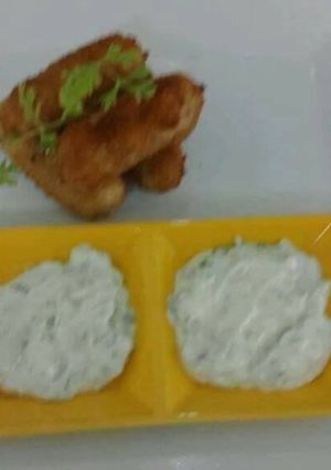 Una foto de Croquetas de pescado en salsa tártara.