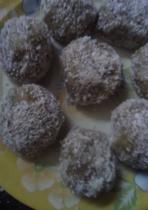 आंवले के लड्डू (Aawale ke laddu recipe in hindi) रेसिपी मुख्य फोटो