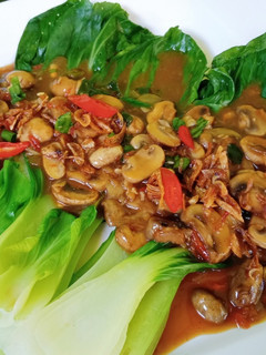 Foto resep Pokcoy Siram Saus Jamur