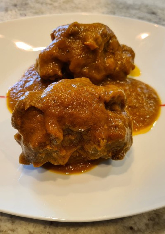 Una foto de Guiso de rabo de toro a la cordobesa