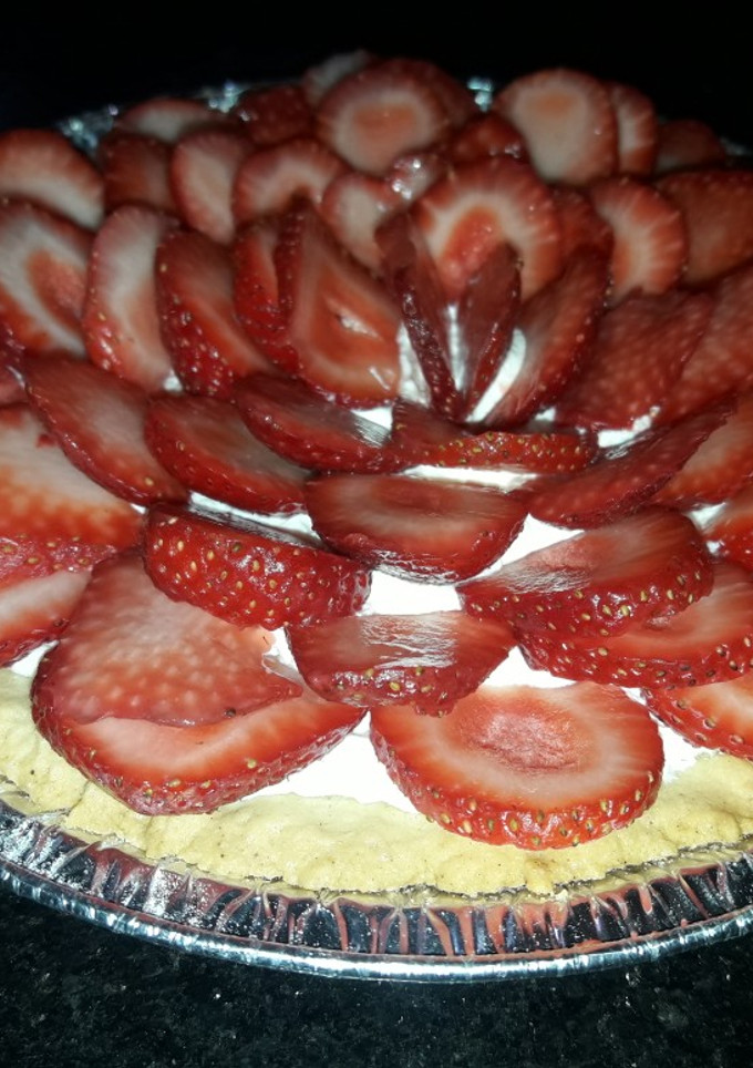 Una foto de Mini tarta de frutillas con chantilly