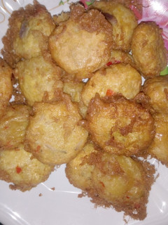 A picture of Potato balls.