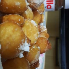 A picture of Sweet ponako with nutella.