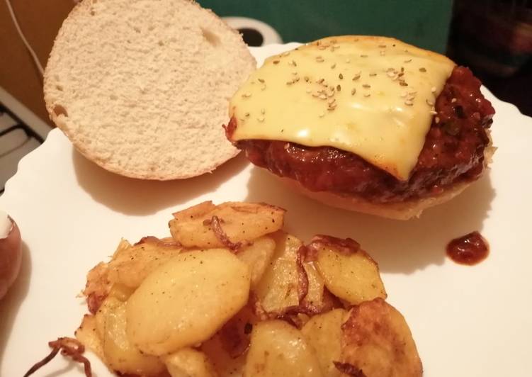 Recipe of Award-winning Burgers patties in spicy tomato sauce