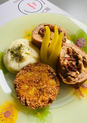 Göngyölt szűzpecsenye recept fotója