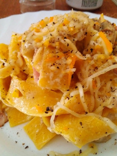 Una foto de Fettuccine carbonara