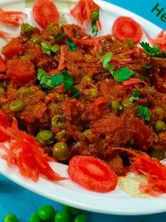गाजर मटर की सब्जी (gajar matar ki sabzi recipe in Hindi) रेसिपी मुख्य फोटो