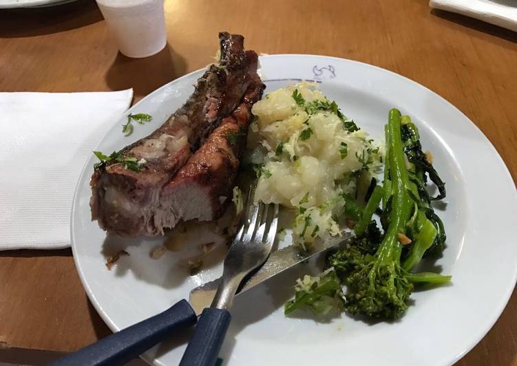 Costela de porco com mandioca e queijo parmesão - Tudogosreceitas