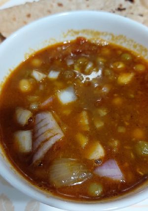 ঘুগনি(ghoogni recipe in Bengali) রেসিপির প্রধান ছবি