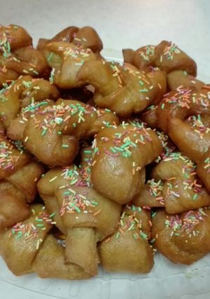 عکسی از دستور شیرینی گره ای