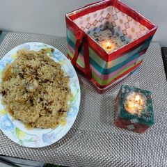 A picture of Chicken pulao.