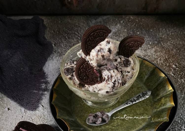 Langkah Mudah untuk Menyiapkan Es krim McFlurry oreo ala McD Anti Gagal