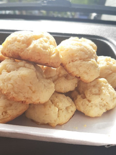 Una foto de Scones de queso en 5 minutos !