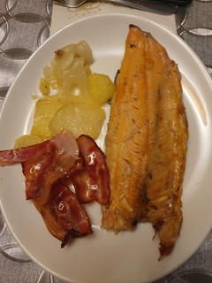 Una foto de Truchas al horno con bacon