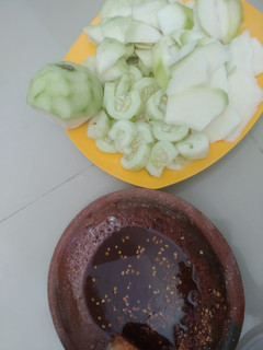 Foto resep Rujak Buah Bumbu Petis✓