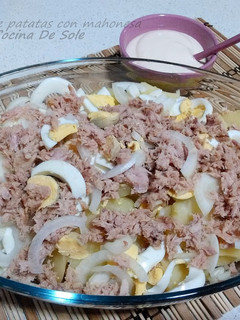 Una foto de Ensalada de patatas con mahonesa