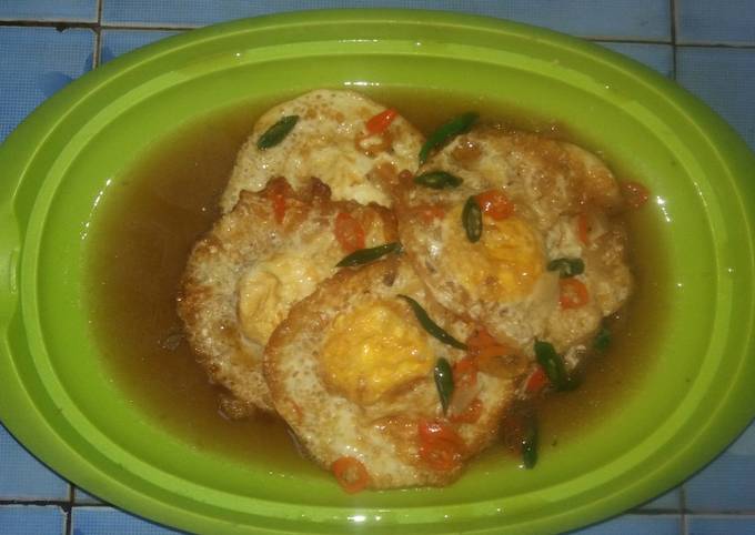 Telur Ceplok Kuah Kecap Pedas