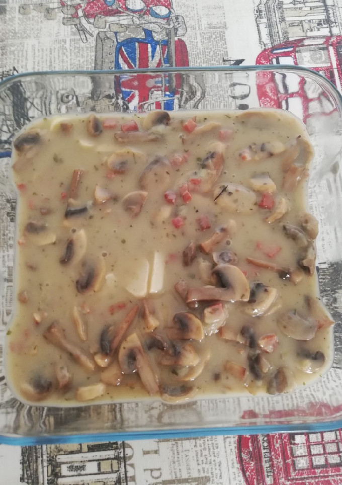 Una foto de Salsa de champiñones con jamón