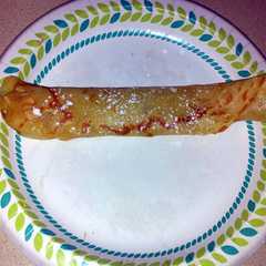 A picture of Mom's Crepes.
