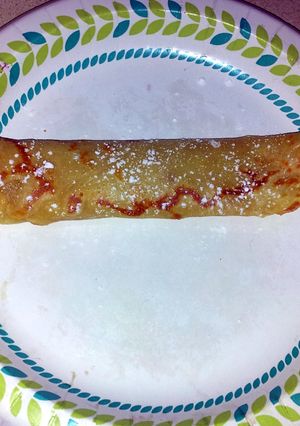 A picture of Mom's Crepes.