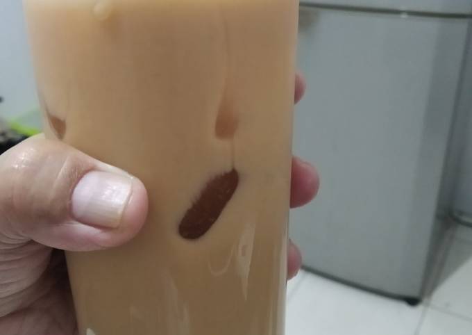 Iced English Tea Latte