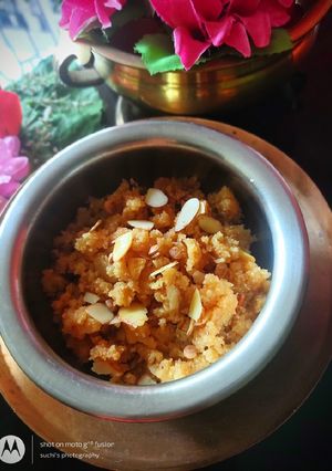 A picture of Sooji Halwa.