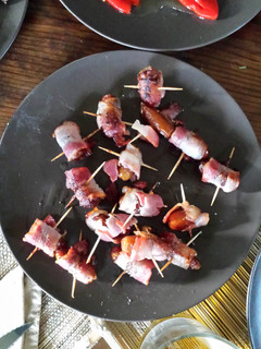 Una foto de Dátiles con bacon