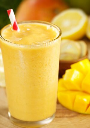 Una foto de Batido de mango y manzana
