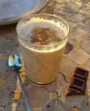 Batido de manzana roja, leche de soja y jengibre.