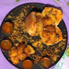 Chana potato dabeli A picture of Chana potato dabeli.