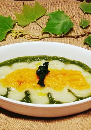 Una foto de Crema de col kale con puré de calabaza y patata sin sofrito
