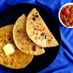 A picture of Egg Stuffed Paranthas.