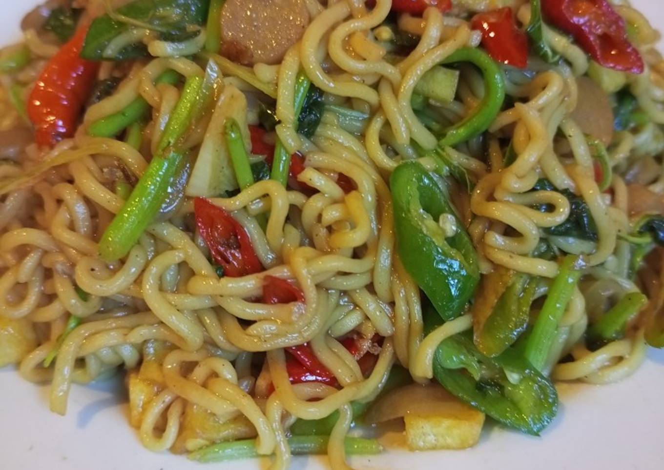 Mie Goreng Bayam