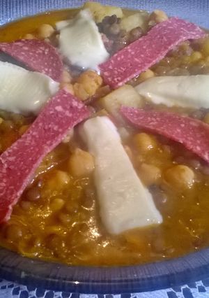 Una foto de Guiso de lentejas y garbanzos