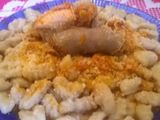 Ñoquis de papas con salsa de pollo y chorizos! 