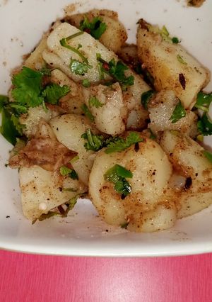 चटपटे आलू(chatpate aloo recipe in hindi) रेसिपी मुख्य फोटो