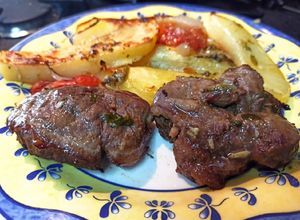 Una foto de Carrilleras de cerdo al horno